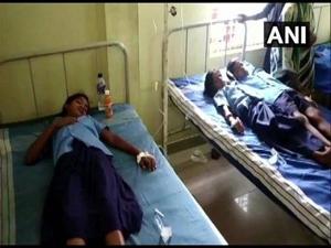 Over 60 students fell sick after consuming midday meal in Karnataka.(ANI Photo) Over 60 students fell sick after consuming midday meal in Karnataka.(ANI Photo)
