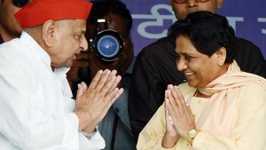 During the Lok Sabha election campaign, Mayawati shared the dias with Mulayam Singh Yadav in Mainpuri and called upon the party workers to forget the guesthouse episode. (HT Photo ) During the Lok Sabha election campaign, Mayawati shared the dias with Mulayam Singh Yadav in Mainpuri and called upon the party workers to forget the guesthouse episode. (HT Photo )