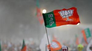 In UP, the initiative has already been rolled out with Yogi Adityanath government’s lone Muslim face Mohsin Raza meeting clerics of both Shia and Sunni sects in the state capital.(REUTERS) In UP, the initiative has already been rolled out with Yogi Adityanath government’s lone Muslim face Mohsin Raza meeting clerics of both Shia and Sunni sects in the state capital.(REUTERS)