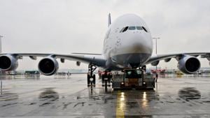 Tens of thousands of Lufthansa passengers faced disruptions Thursday as cabin crew in Germany kicked off a “massive” 48-hour walkout(Bloomberg) Tens of thousands of Lufthansa passengers faced disruptions Thursday as cabin crew in Germany kicked off a “massive” 48-hour walkout(Bloomberg)