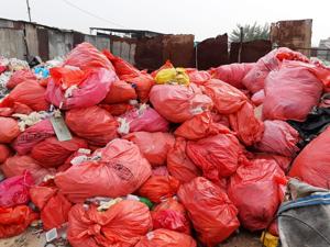 Biomedical waste recovered during a raid at Makhan Majra village in Chandigarh. The waste was found in bags with markings of Mohali-based Ivy Hospital. Other bags had barcodes registered in Haryana.(HT PHOTO) Biomedical waste recovered during a raid at Makhan Majra village in Chandigarh. The waste was found in bags with markings of Mohali-based Ivy Hospital. Other bags had barcodes registered in Haryana.(HT PHOTO)