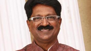 Shiv Sena MP Arvind Sawant quit as Union minister on Monday.(File Photo) Shiv Sena MP Arvind Sawant quit as Union minister on Monday.(File Photo)