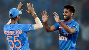 Deepak Chahar celebrates with teammate Washington Sundar.(PTI) Deepak Chahar celebrates with teammate Washington Sundar.(PTI)