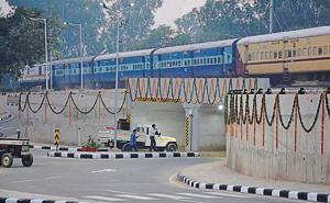 The railway underbridge crossing No 126- B at Manimajra was opened on Monday.(SANT ARORA/HT) The railway underbridge crossing No 126- B at Manimajra was opened on Monday.(SANT ARORA/HT)