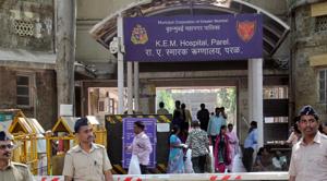 The family of the infant is now contemplating filing a police complaint against the KEM hospital for negligence.(Bhushan Koyande/HT File Photo) The family of the infant is now contemplating filing a police complaint against the KEM hospital for negligence.(Bhushan Koyande/HT File Photo)