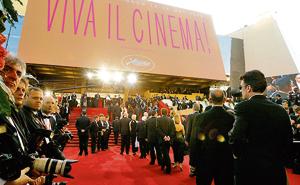 General view of the red carpet opening ceremony of the Cannes Film Festival 2003.(Getty Images) General view of the red carpet opening ceremony of the Cannes Film Festival 2003.(Getty Images)