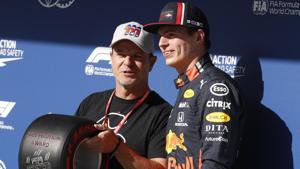 Red Bull driver Max Verstappen, of the Netherlands, right, and former driver Rubens Barrichello of Brazil pose for photos.(AP) Red Bull driver Max Verstappen, of the Netherlands, right, and former driver Rubens Barrichello of Brazil pose for photos.(AP)