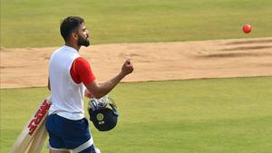 Indian cricket captain Virat Kohli throws the new pink ball.(PTI) Indian cricket captain Virat Kohli throws the new pink ball.(PTI)