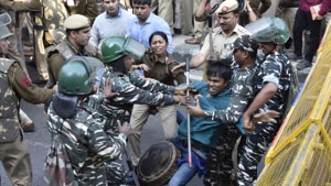 In the wake of ongoing Jawaharlal Nehru University (JNU) protest in Delhi, entry and exit points of four metro stations have been closed temporarily(Sanjeev Verma/HT Photo) In the wake of ongoing Jawaharlal Nehru University (JNU) protest in Delhi, entry and exit points of four metro stations have been closed temporarily(Sanjeev Verma/HT Photo)