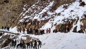 Avalanche hits Army positions in Siachen Glacier, jawans stuck under snow, rescue operations underway(ANI (Representative Image)) Avalanche hits Army positions in Siachen Glacier, jawans stuck under snow, rescue operations underway(ANI (Representative Image))