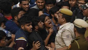 Students of JNU protesting against fee hike.(Biplov Bhuyan/HT PHOTO) Students of JNU protesting against fee hike.(Biplov Bhuyan/HT PHOTO)
