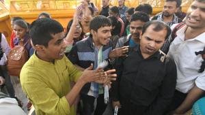 Visually challenged students of the JNU staged a protest against the lathi charge by Delhi Police at the old police headquarter, ITO, in New Delhi, on Wednesday, November 20, 2019.(Raj K Raj/HT PHOTO) Visually challenged students of the JNU staged a protest against the lathi charge by Delhi Police at the old police headquarter, ITO, in New Delhi, on Wednesday, November 20, 2019.(Raj K Raj/HT PHOTO)