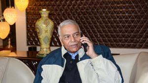 Indian Civil Society head and former union finance minister Yashwant Sinha speaks on a phone during hsis visit to the valley to assess the situation on the 110th day of strike in Srinagar on Friday.(PTI) Indian Civil Society head and former union finance minister Yashwant Sinha speaks on a phone during hsis visit to the valley to assess the situation on the 110th day of strike in Srinagar on Friday.(PTI)