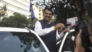 Preparations for the early morning swearing-in of Maharashtra chief minister Devendra Fadnavis began in the dead of the night on Saturday(Kunal Patil/HT Photo) Preparations for the early morning swearing-in of Maharashtra chief minister Devendra Fadnavis began in the dead of the night on Saturday(Kunal Patil/HT Photo)
