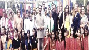 Union Minister DrJitendraSingh interacts with participants on the second day of ‘Destination North East’ festival in Varanasi.(twitter/@PIB_India) Union Minister DrJitendraSingh interacts with participants on the second day of ‘Destination North East’ festival in Varanasi.(twitter/@PIB_India)