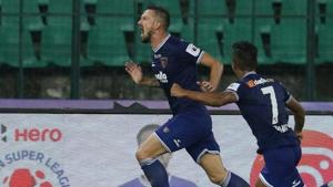 Chennaiyin FC celebrate after scoring winner.(ISl) Chennaiyin FC celebrate after scoring winner.(ISl)