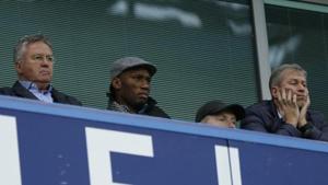 Former Chelsea player Didier Drogba, center, and club owner Roman Abramovich.(AP) Former Chelsea player Didier Drogba, center, and club owner Roman Abramovich.(AP)