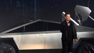 The launch of Tesla’s futuristic pickup on Thursday suffered a setback when the electric vehicle’s “armored glass” windows shattered in a much-anticipated unveiling.(Reuters) The launch of Tesla’s futuristic pickup on Thursday suffered a setback when the electric vehicle’s “armored glass” windows shattered in a much-anticipated unveiling.(Reuters)