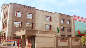 The institution offers a host of facilities: AC classrooms, smart classes, CCTV surveillance, GPRS in buses, well equipped laboratories, karate and skating rink, mini auditorium, the Balaji Cricket Academy and basketball court.(HT) The institution offers a host of facilities: AC classrooms, smart classes, CCTV surveillance, GPRS in buses, well equipped laboratories, karate and skating rink, mini auditorium, the Balaji Cricket Academy and basketball court.(HT)