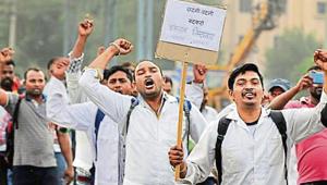 The strike in Honda’s Manesar began on November 5, when around 650 contractual workers were retrenched by the company . HMSI said the retrenchment took place as a result of a cut in production.(HT File Photo) The strike in Honda’s Manesar began on November 5, when around 650 contractual workers were retrenched by the company . HMSI said the retrenchment took place as a result of a cut in production.(HT File Photo)