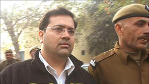 The Delhi High Court on Monday directed the jail authorities to decide in a week the plea of Jessica Lal murder convict Manu Sharma(HT Photo) The Delhi High Court on Monday directed the jail authorities to decide in a week the plea of Jessica Lal murder convict Manu Sharma(HT Photo)
