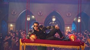 Dabangg 3 song Munna Badnam Hua: Salman Khan in a still from the song. Dabangg 3 song Munna Badnam Hua: Salman Khan in a still from the song.