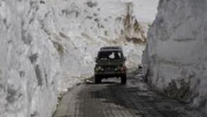 Centre on Wednesday notified new vehicle registration tag “LA” for the newly formed Union Territory of Ladakh.(AP) Centre on Wednesday notified new vehicle registration tag “LA” for the newly formed Union Territory of Ladakh.(AP)