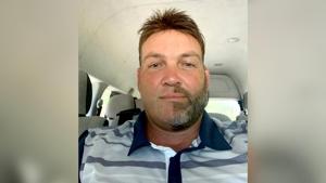 Jacques Kallis shaved exactly half his beard and moustache for a challenge.(Twitter/Jacques Kallis) Jacques Kallis shaved exactly half his beard and moustache for a challenge.(Twitter/Jacques Kallis)
