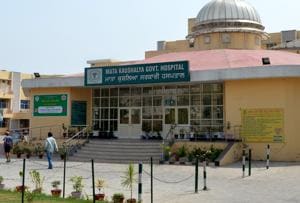 The accused doctor was recruited at the Mata Kaushalya Hospital in Patiala post-retirement under the National Health Mission, through the civil surgeon’s recommendations.(HT PHOTO) The accused doctor was recruited at the Mata Kaushalya Hospital in Patiala post-retirement under the National Health Mission, through the civil surgeon’s recommendations.(HT PHOTO)