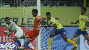 FC Goa and Kerala Blasters played a draw.(ISL) FC Goa and Kerala Blasters played a draw.(ISL)