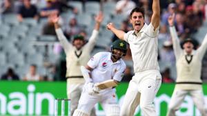 Australian paceman Pat Cummins (2/R) appeals for an LBW decision against Pakistan batsman Imam-ul-Haq.(AFP) Australian paceman Pat Cummins (2/R) appeals for an LBW decision against Pakistan batsman Imam-ul-Haq.(AFP)