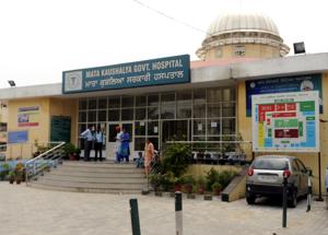 Parents of a stillborn have levelled allegations of negligence against a gynaecologist of Mata Kaushalya Hospital in Patiala.(HT FILE) Parents of a stillborn have levelled allegations of negligence against a gynaecologist of Mata Kaushalya Hospital in Patiala.(HT FILE)
