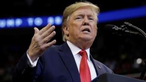Trump is facing allegations in the House of Representatives investigation that he illegally sought help from Ukraine to obtain dirt on his domestic political rivals, including possible 2020 challenger Joe Biden.(REUTERS) Trump is facing allegations in the House of Representatives investigation that he illegally sought help from Ukraine to obtain dirt on his domestic political rivals, including possible 2020 challenger Joe Biden.(REUTERS)