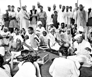 Mohandas Karamchand Gandhi and former Prime Minister Jawaharlal Nehru at a Charkha demonstration in New Delhi in April 1946. For Gandhi, the charkha was a symbol of self-reliance(Underwood Archives/ Getty) Mohandas Karamchand Gandhi and former Prime Minister Jawaharlal Nehru at a Charkha demonstration in New Delhi in April 1946. For Gandhi, the charkha was a symbol of self-reliance(Underwood Archives/ Getty)
