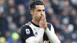 Juventus' Cristiano Ronaldo reacts during the Italian Serie A match.(AP) Juventus' Cristiano Ronaldo reacts during the Italian Serie A match.(AP)