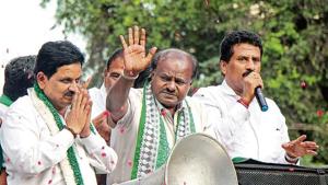 JD(S) leader HD Kumaraswamy campaigns for Mahalaxmi Layout candidate Girish K Nashi in Bengaluru on Tuesday(PTI) JD(S) leader HD Kumaraswamy campaigns for Mahalaxmi Layout candidate Girish K Nashi in Bengaluru on Tuesday(PTI)