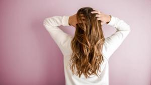 The researchers found that women who used hair straighteners at least every five to eight weeks were about 30 per cent more likely to develop breast cancer.(UNSPLASH) The researchers found that women who used hair straighteners at least every five to eight weeks were about 30 per cent more likely to develop breast cancer.(UNSPLASH)