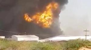 Eyewitnesses in the Sudanese capital had said the LPG tanker exploded while a shipment was being unloaded at Seela Ceramics Factory in Bahri area of Khartoum.(REUTERS PHOTO.) Eyewitnesses in the Sudanese capital had said the LPG tanker exploded while a shipment was being unloaded at Seela Ceramics Factory in Bahri area of Khartoum.(REUTERS PHOTO.)