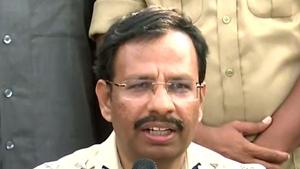 Cyberabad police commissioner VC Sajjanar briefed media persons about the police encounter with the four accused in the rape and murder of the woman veterinarian, in Hyderabad on Friday.(ANI) Cyberabad police commissioner VC Sajjanar briefed media persons about the police encounter with the four accused in the rape and murder of the woman veterinarian, in Hyderabad on Friday.(ANI)