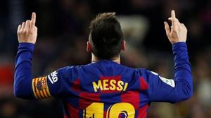 Barcelona's Lionel Messi celebrates scoring their fifth goal to complete his hat-trick(REUTERS) Barcelona's Lionel Messi celebrates scoring their fifth goal to complete his hat-trick(REUTERS)