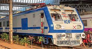 The new AC Train for the Central railway line at Kurla Car Shed, Mumbai, India, on December 10 2019.(Aalok Soni / HT Photo) The new AC Train for the Central railway line at Kurla Car Shed, Mumbai, India, on December 10 2019.(Aalok Soni / HT Photo)