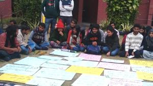 IIMC students staging a peaceful protest in the institute campus(Nandini/ HT Photo)