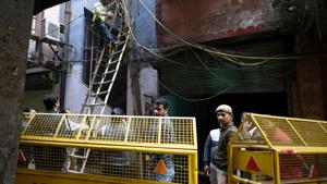A BSES team outside the factory where a fire broke out on Sunday killing 43 people at Anaj Mandi, in New Delhi, on Wednesday, December 11, 2019. (Photo by Amal KS/ Hindustan Times)(Amal KS/HT PHOTO) A BSES team outside the factory where a fire broke out on Sunday killing 43 people at Anaj Mandi, in New Delhi, on Wednesday, December 11, 2019. (Photo by Amal KS/ Hindustan Times)(Amal KS/HT PHOTO)