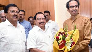 Bharatiya Janata Party leader Eknath Khadse met Maharashtra CM Uddhav Thackeray, at Vidhan Bhavan in Mumbai on Tuesday, Dec 10, 2019.(ANI) Bharatiya Janata Party leader Eknath Khadse met Maharashtra CM Uddhav Thackeray, at Vidhan Bhavan in Mumbai on Tuesday, Dec 10, 2019.(ANI)