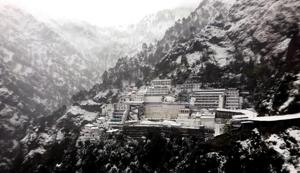 A view of the Vaishno Devi shrine in Trikuta Hills of the Jammu region that received the season’s first snowfall on Friday.(HT Photo)