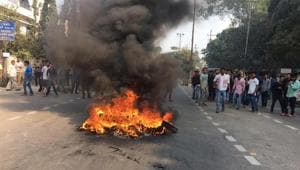 Tyres burn as protests rage in Guwahati, Assam against the Citizenship Act.(HT Photo) Tyres burn as protests rage in Guwahati, Assam against the Citizenship Act.(HT Photo)