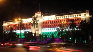 The woman, along with her sister, visited Mantralaya to approach certain ministers or officials for help.(HT File) The woman, along with her sister, visited Mantralaya to approach certain ministers or officials for help.(HT File)