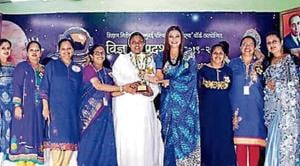Purushottam High School won five prizes in the science exhibition.(HT) Purushottam High School won five prizes in the science exhibition.(HT)