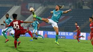 Players of North East United FC and Bengaluru FC vie for the ball during their ISL match in Guwahati.(PTI) Players of North East United FC and Bengaluru FC vie for the ball during their ISL match in Guwahati.(PTI)