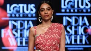 Sobhita Dhulipala showcases the creation of fashion designer Bhumika Sharma on the third day of Lotus Make-up India Fashion Week, in New Delhi.(IANS) Sobhita Dhulipala showcases the creation of fashion designer Bhumika Sharma on the third day of Lotus Make-up India Fashion Week, in New Delhi.(IANS)